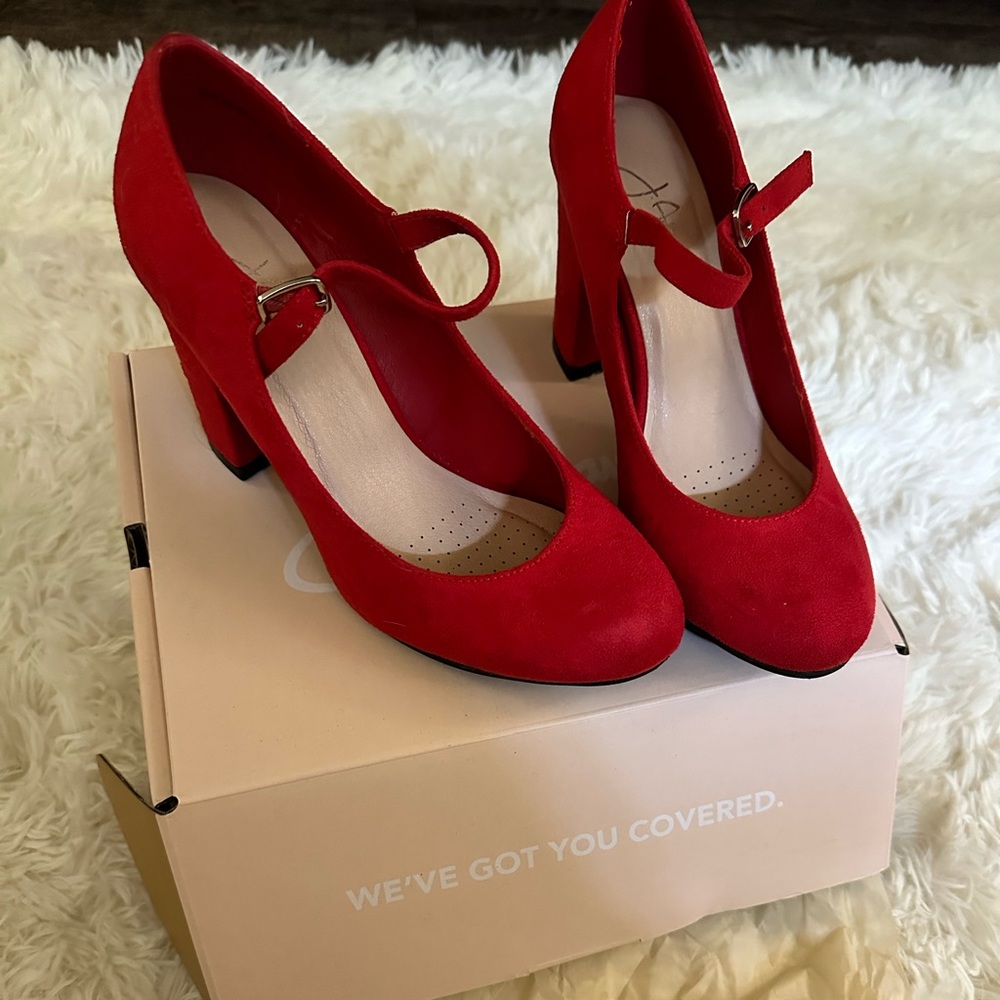 Red heels gently used